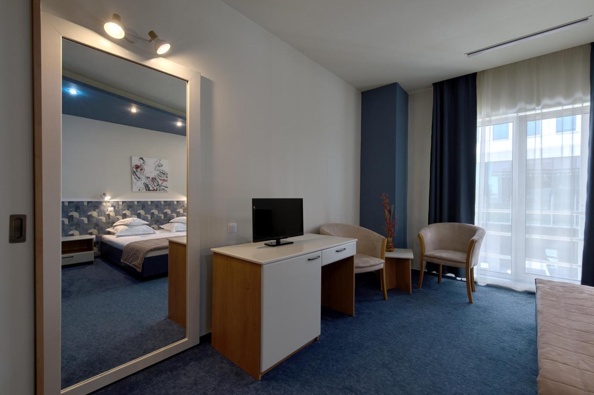 Hotel Torontal Timisoara Esterno foto