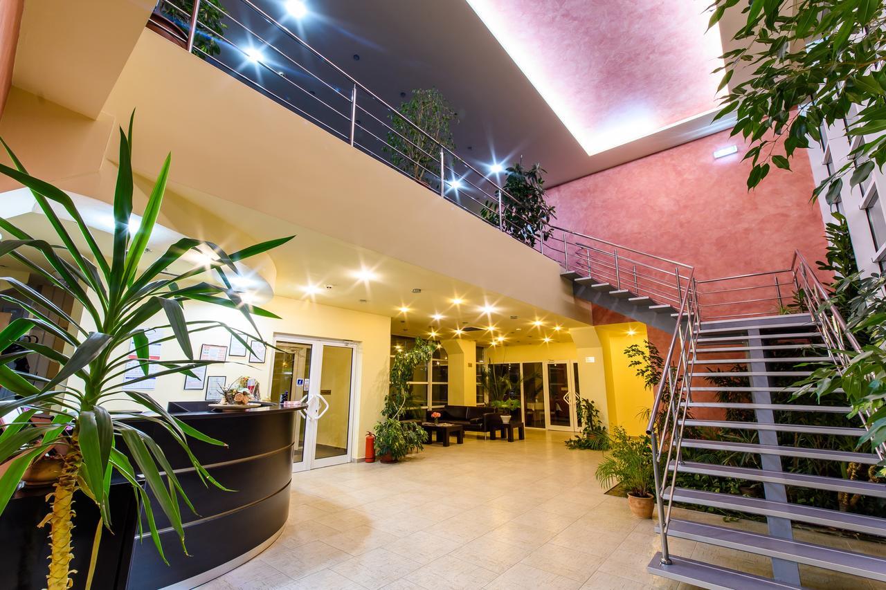 Hotel Torontal Timisoara Esterno foto