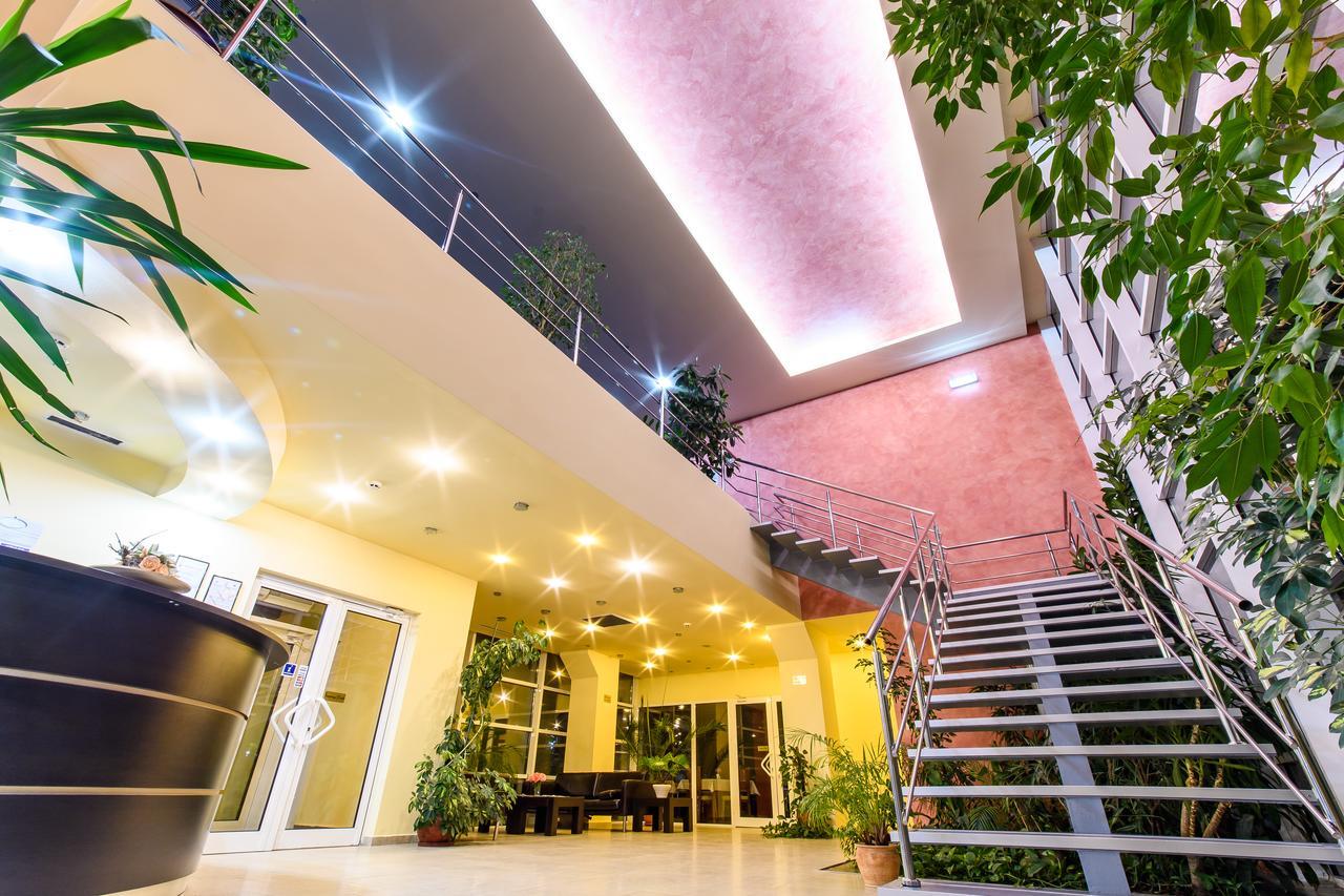 Hotel Torontal Timisoara Esterno foto