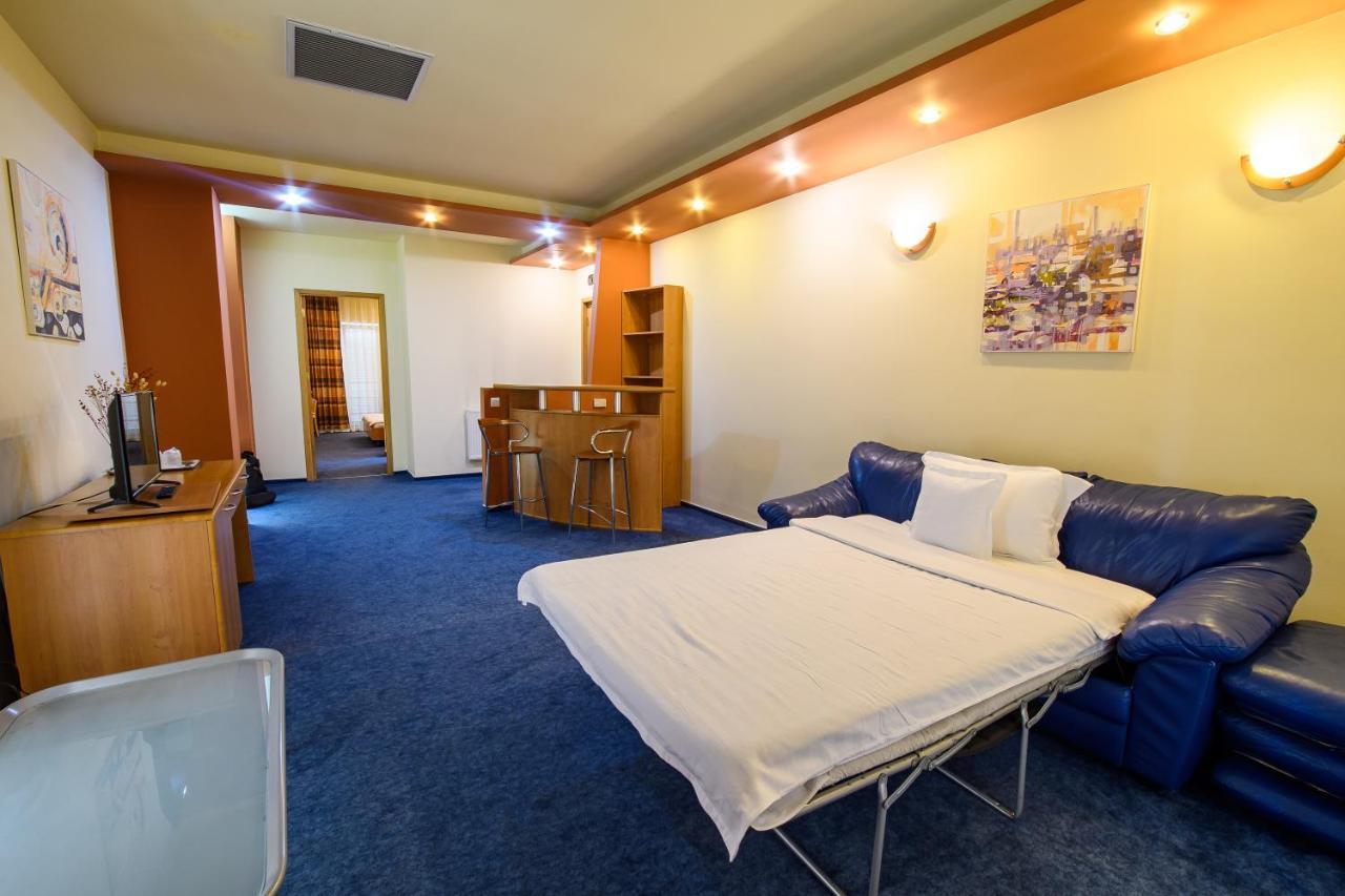Hotel Torontal Timisoara Esterno foto